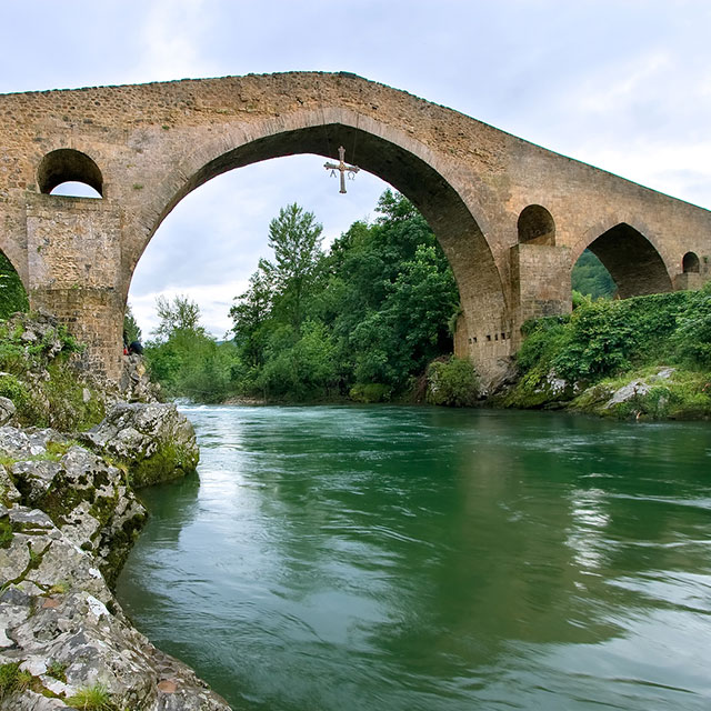 Vistas del Puente Romano